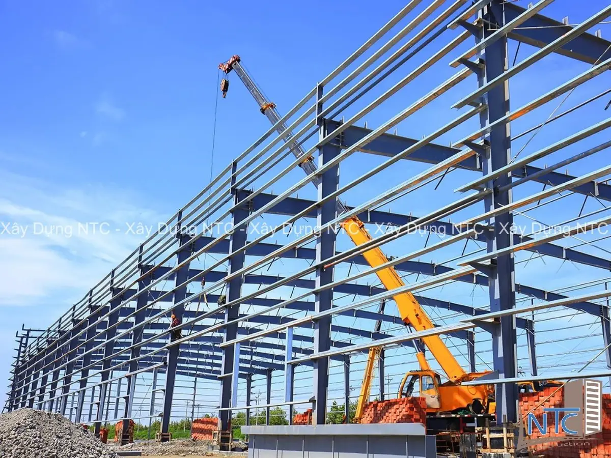 Chi phí xây dựng nhà thép tiền chế 500m2 là bao nhiêu?