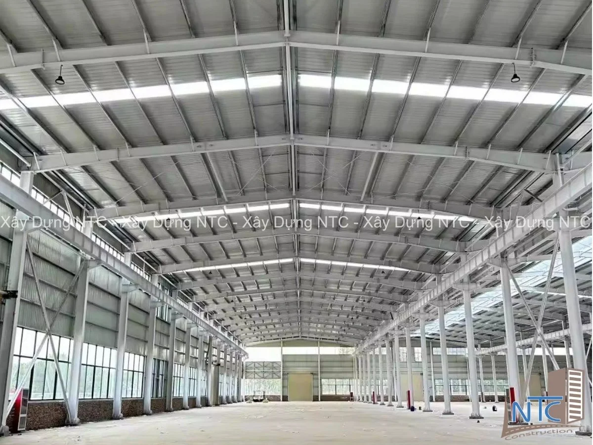 Hướng dẫn kiểm tra và bảo dưỡng nhà thép tiền chế trước mùa mưa