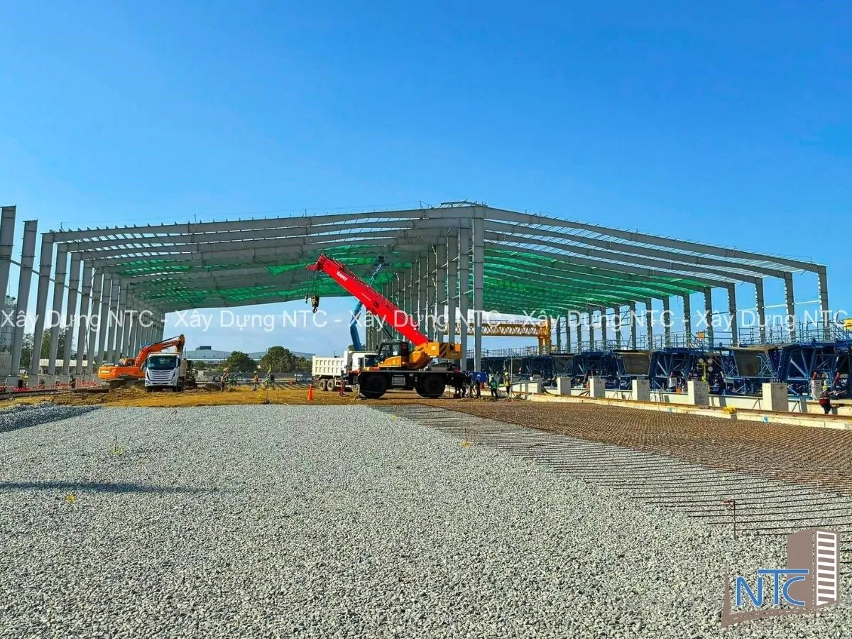 Nhà thép tiền chế cấp 4 giá bao nhiêu?