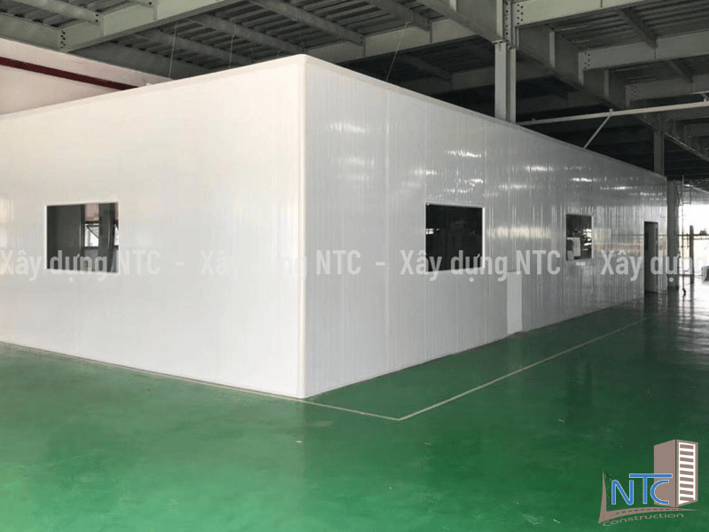 Thi công vách panel nhà xưởng