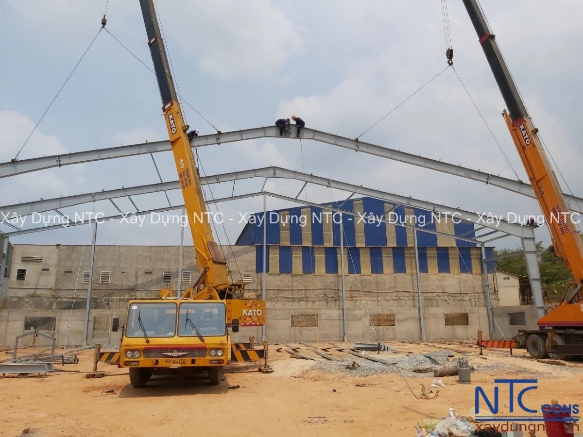 Xây nhà xưởng cơ khí giá bao nhiêu?