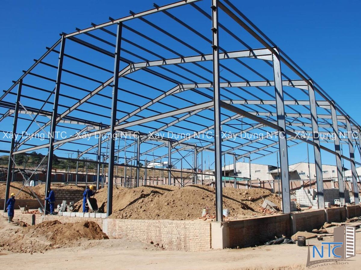 Các yếu tố ảnh hưởng đến báo giá xây dựng nhà thép tiền chế