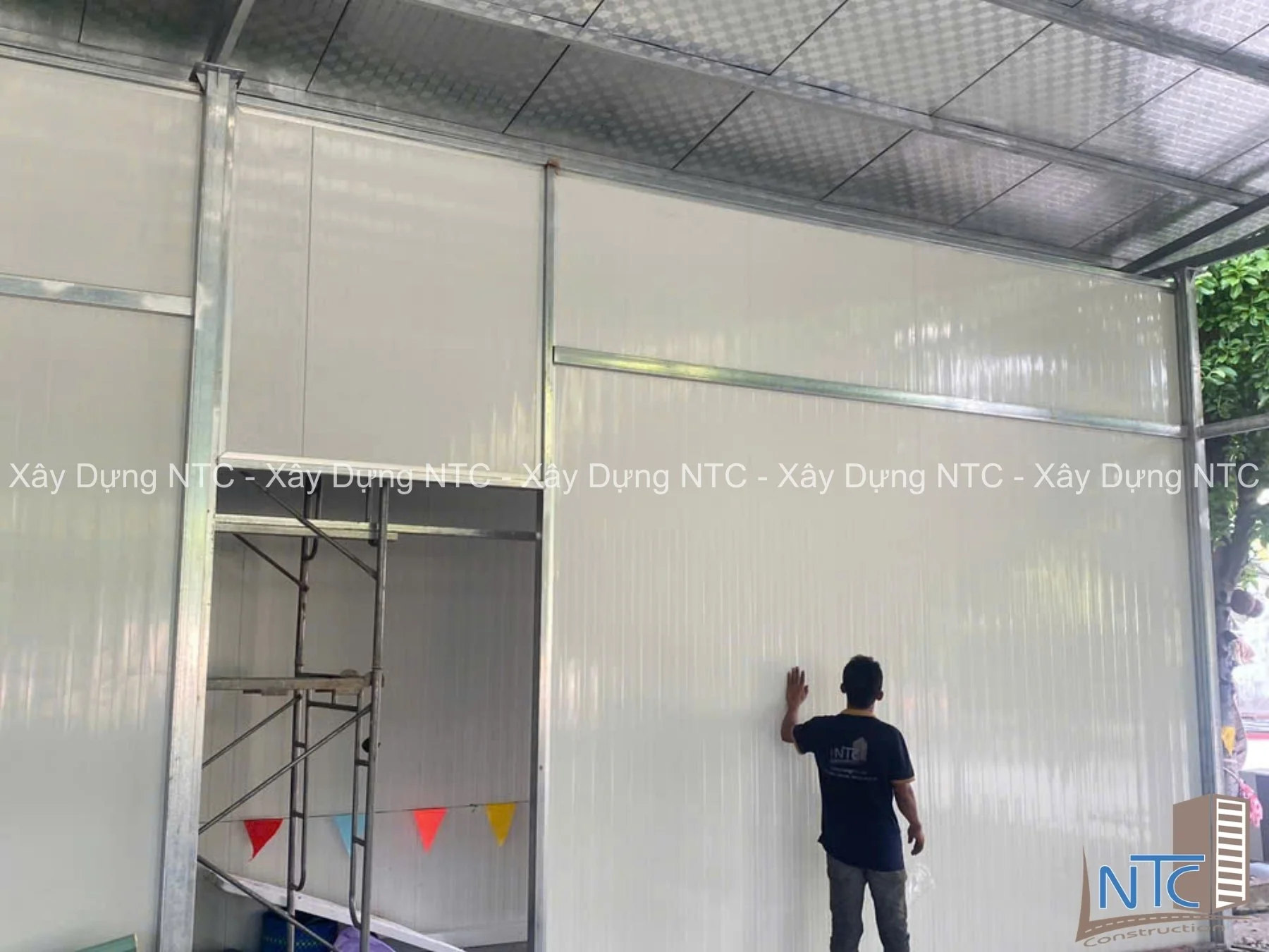 Giải pháp chống nóng từ mái và vách nhà xưởng