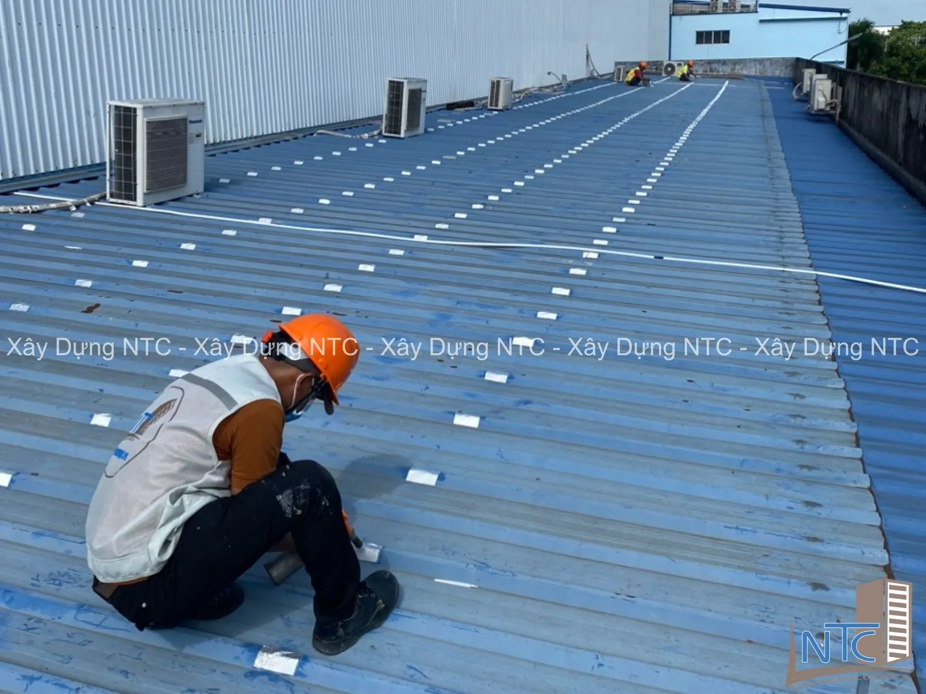 Giải pháp giúp tối ưu chi phí cải tạo mái nhà xưởng