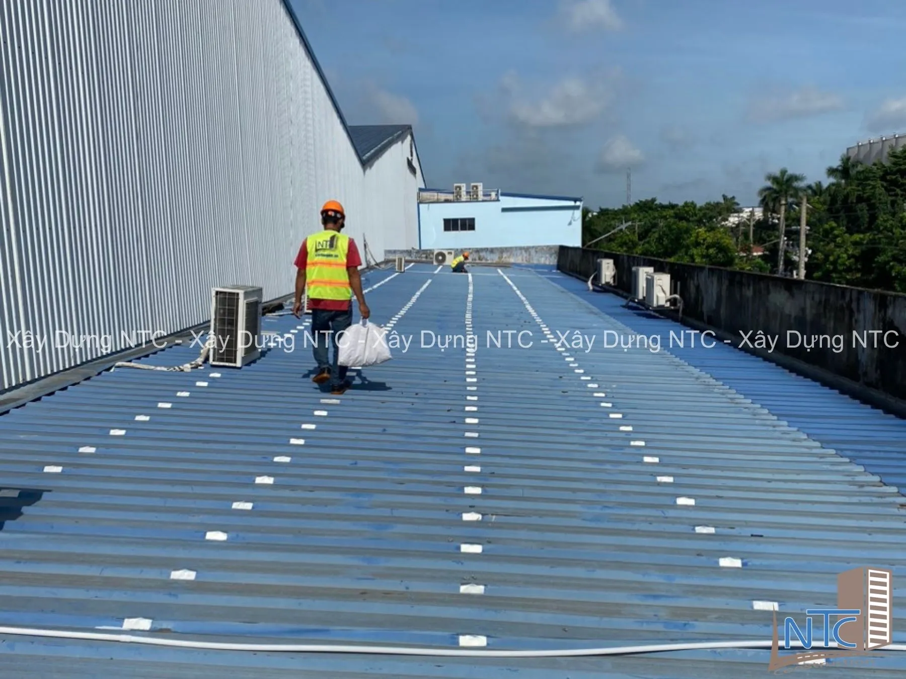 Khi nào nên cải tạo mái nhà xưởng 500m2?