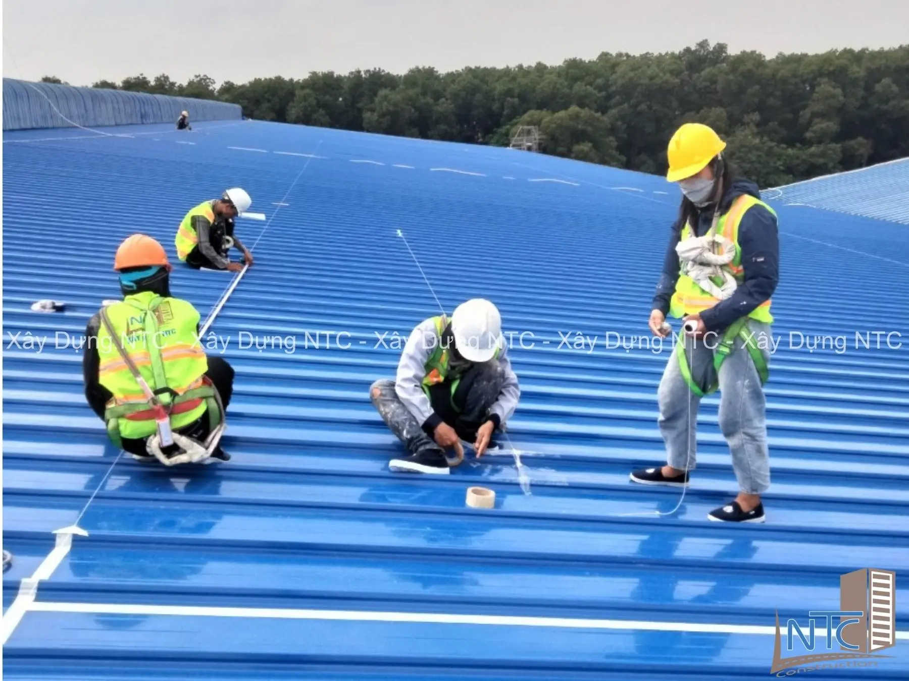 Lợi ích khi nâng cấp mái nhà xưởng đúng giải pháp