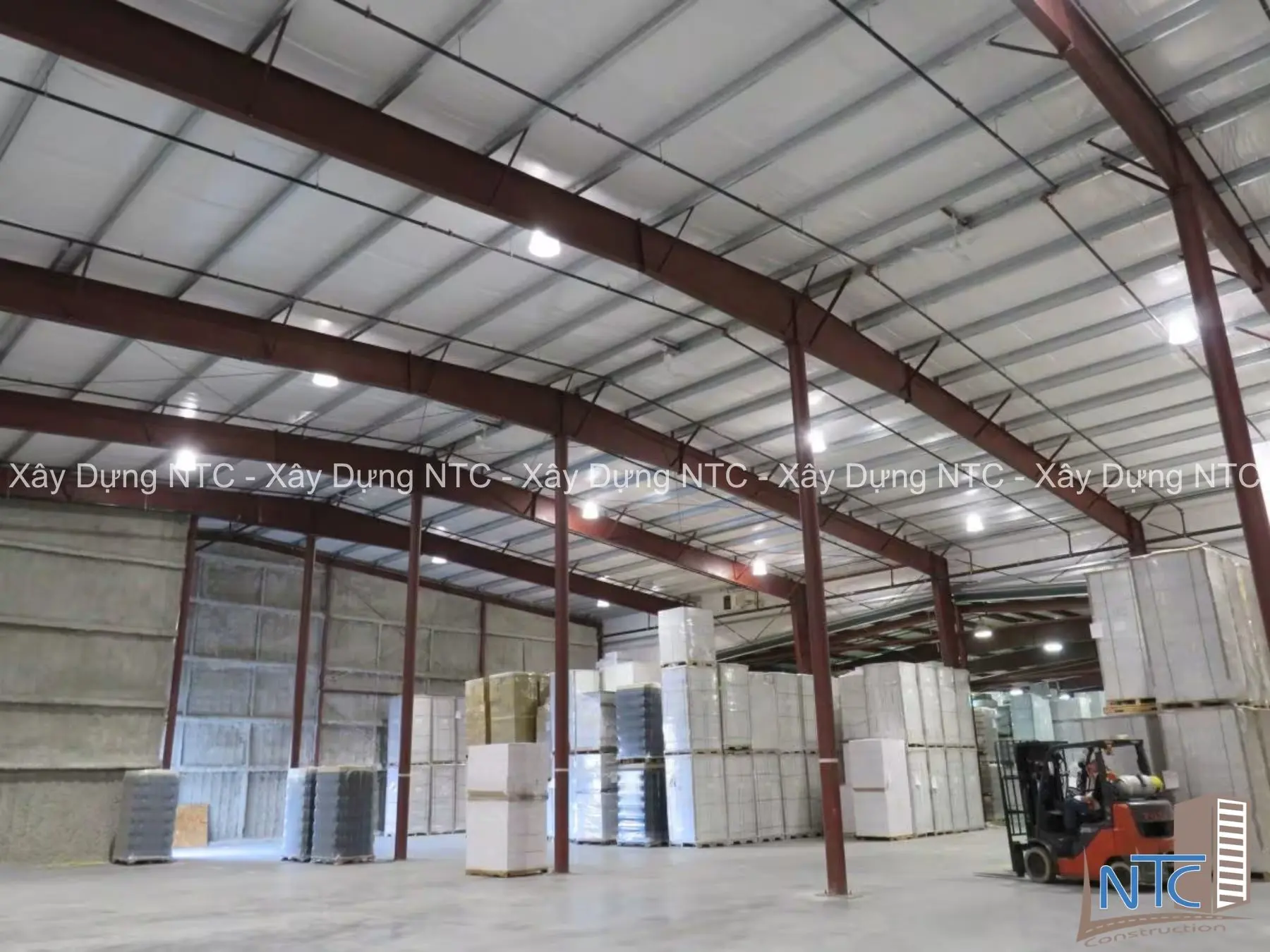 Những lưu ý khi thi công vật liệu chống nóng cho nhà thép tiền chế