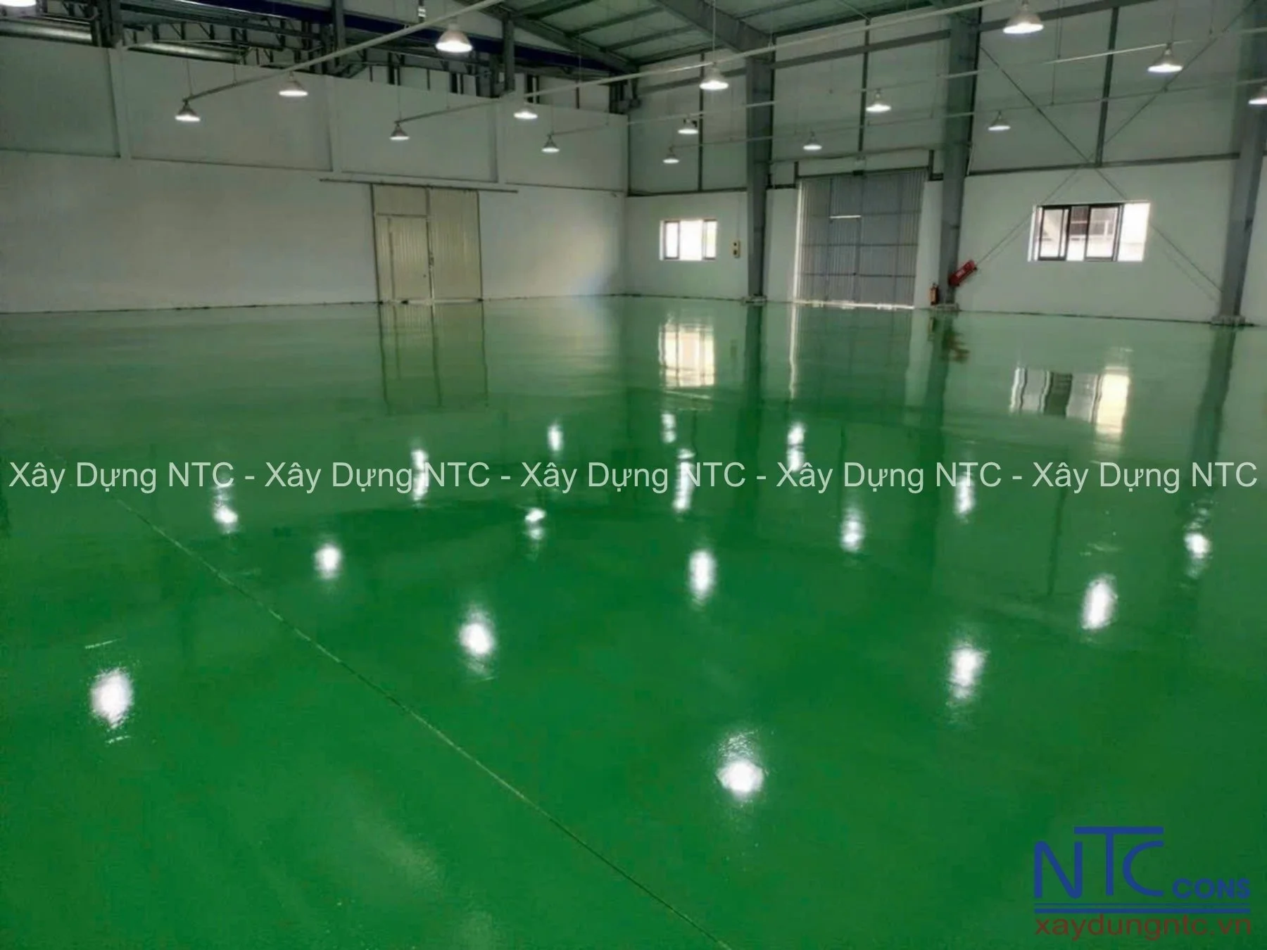 Những yếu tố ảnh hưởng đến giá sơn epoxy nhà xưởng 500m2