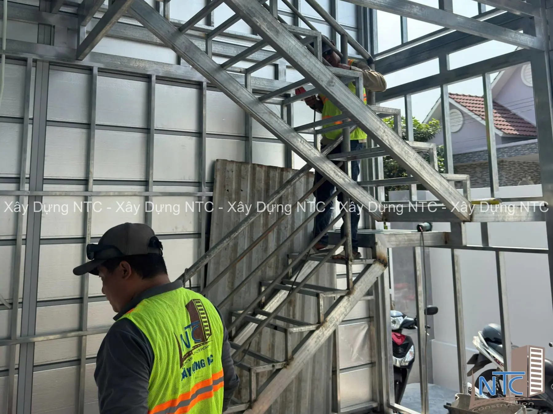 Quy trình xây dựng nhà thép tiền chế tại Vĩnh Long của Xây Dựng NTC