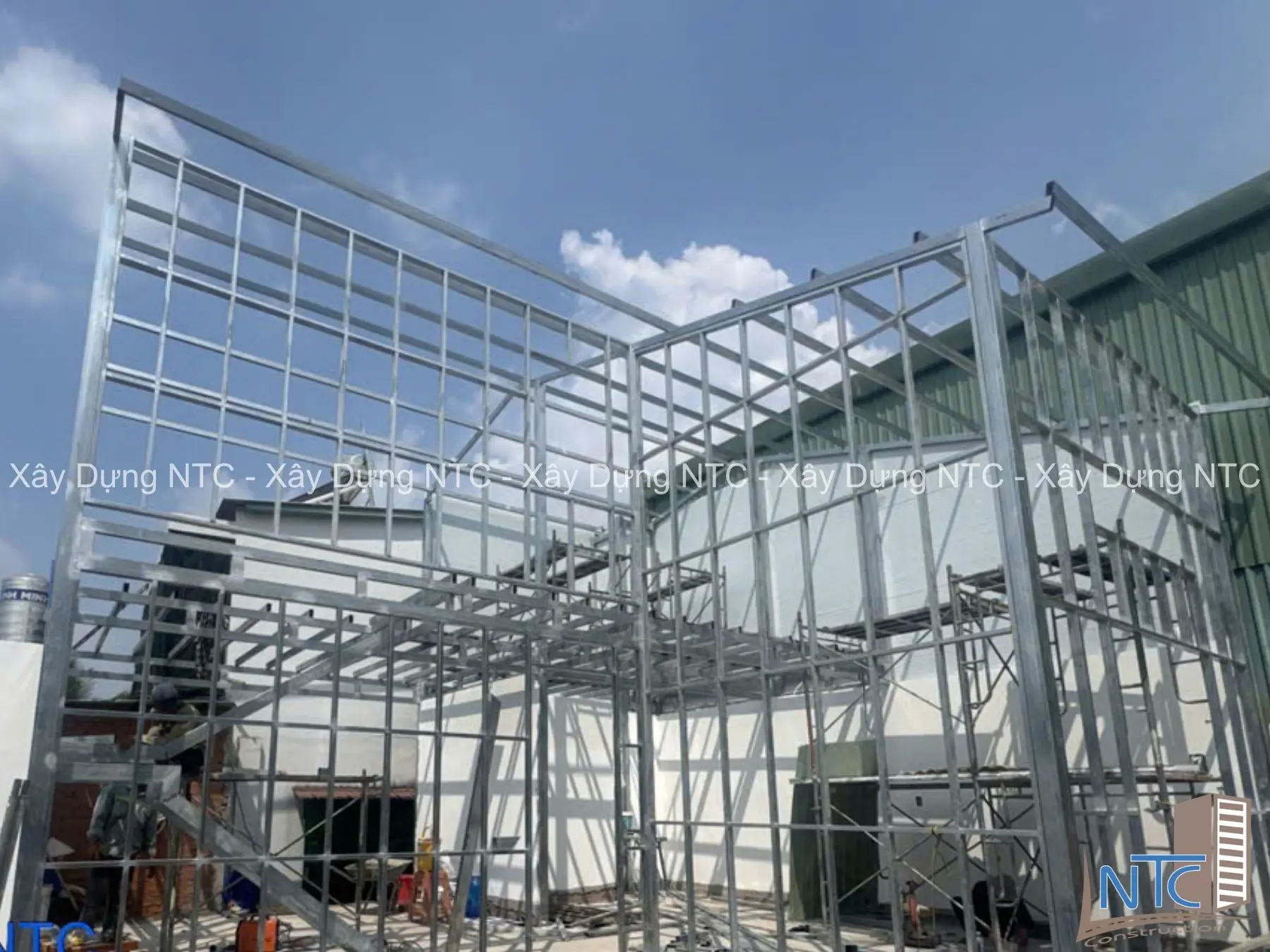 Ưu thế vượt trội khi chọn dịch vụ xây dựng nhà thép tiền chế tại Vĩnh Long